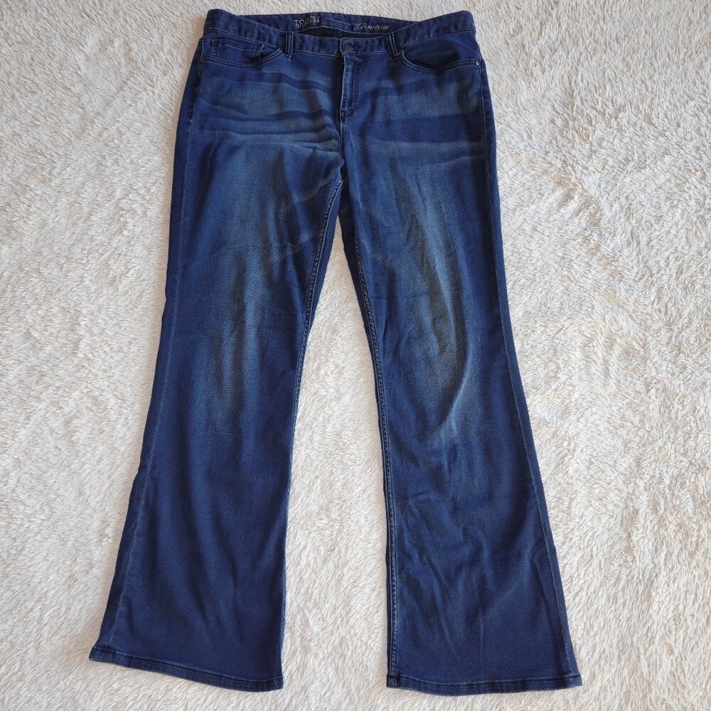 Women's Size 16 Tommy Hilfiger Curve Bootcut Denim Jeans, 31" Inseam, Dark Wash